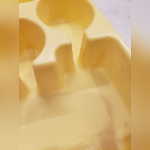 Rubbermaid Plastic Flatware Holder, Drawer Organizer, Cutlery - Picture 4 of 12